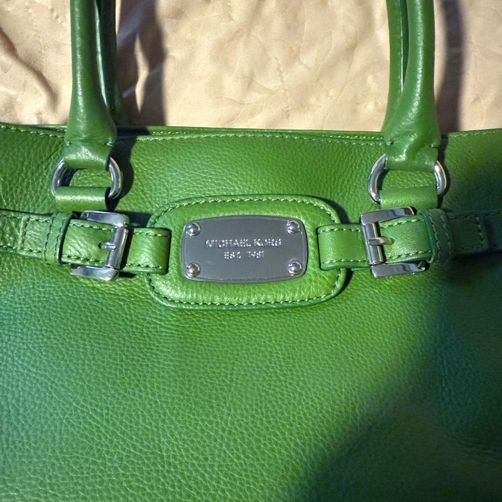 Michael Kors Vibrant Green Satchel - Picture 5 of 16